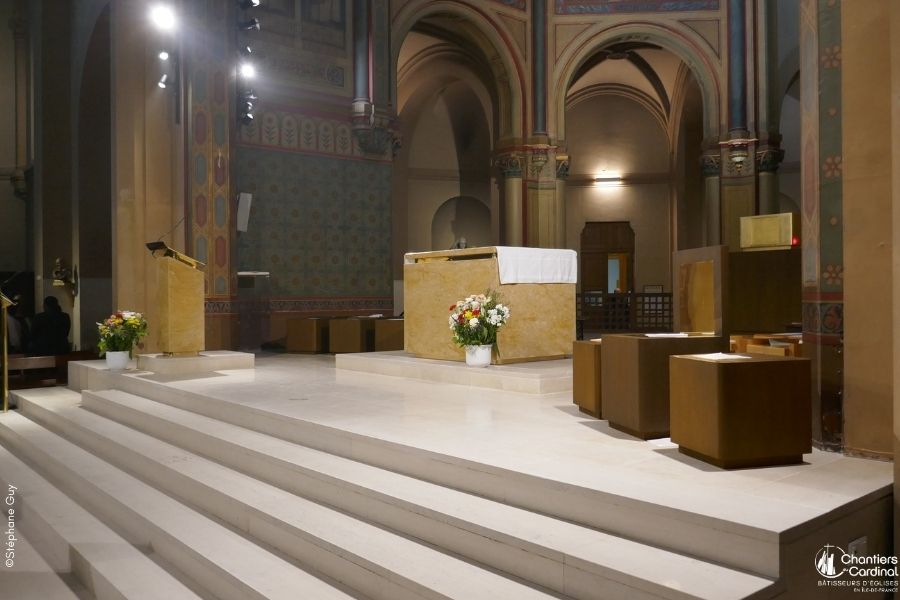 autel de Notre Dame de Clignancourt, Paris 18ème