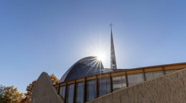 Saint Joseph le Bienveillant (78) – Une église est née !