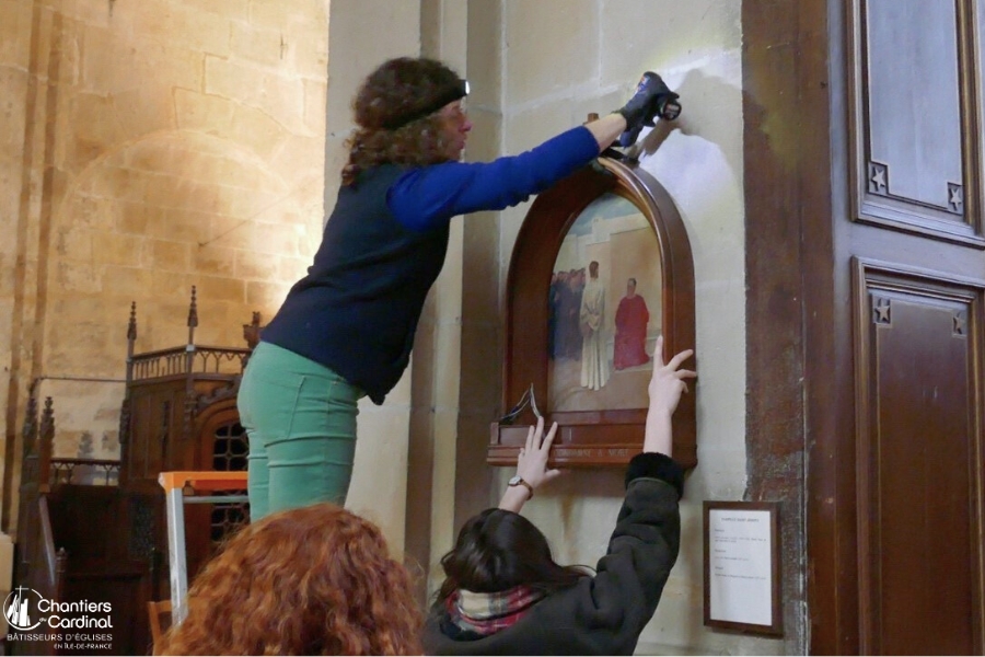 Retour du chemin de croix à l’église Saint-Médard (Paris Ve)